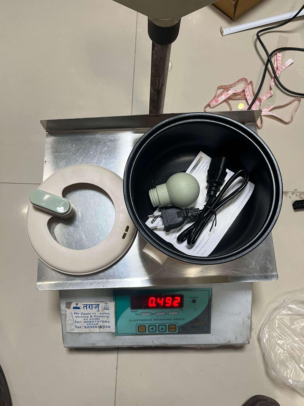 1.8L Multi-Cooker – Electric Non-Stick Pot with Transparent Glass Lid