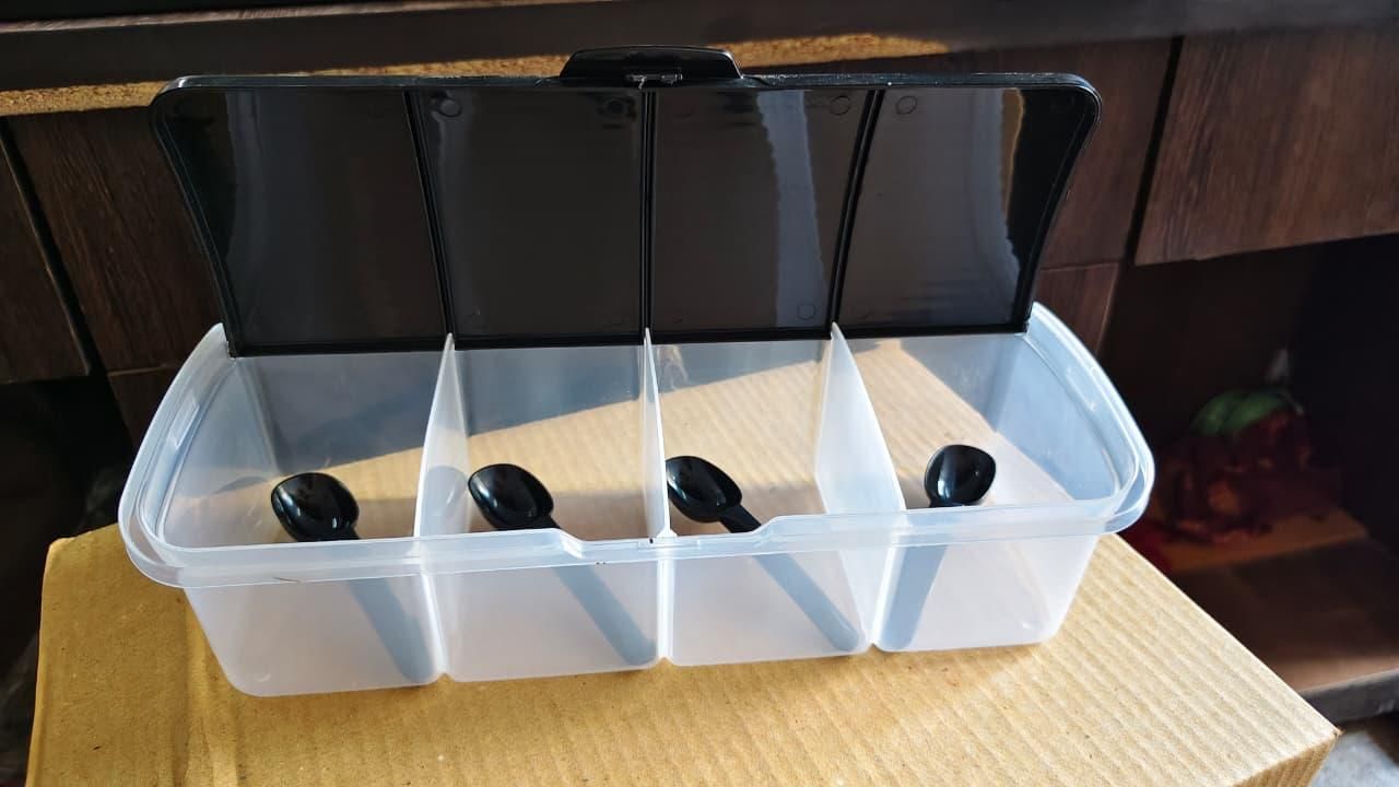 4-in-1 Spice Vault (Pack of 2) – Airtight Seasoning Box with Integrated Measuring Spoons