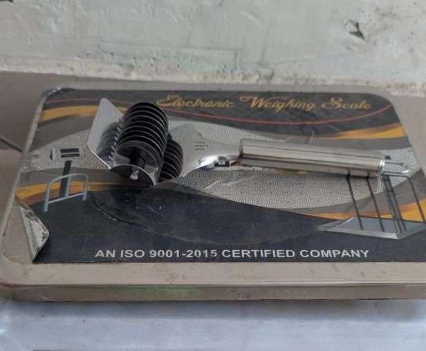 Multi-Blade Stainless Steel Noodle & Dough Cutter – Professional Grad